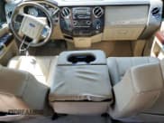 ✅ 2009 Ford F-250 XL • VIN: 1FTSW21R29EA53850 • Lot: 80451785. Wystawiony na Copart z przebiegiem 202 395 mil. Bezpłatny archiwum sprzedaży aukcyjnych z USA i szczegółowy raport historii pojazdu na DreamBid. Zdjęcie 8.