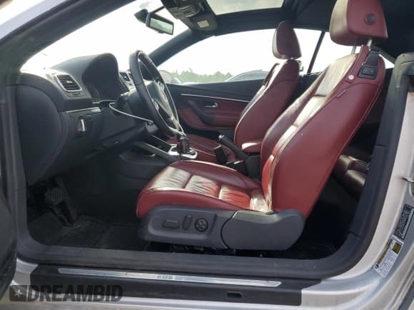 ✅ 2012 Volkswagen Eos Executive • VIN: WVWFW7AH5CV006129 • Лот: 64885975. Опубликован ранее на Copart с пробегом 98 166 миль. Бесплатный доступ к архиву аукционных продаж из США и подробный отчёт об истории автомобиля на DreamBid. Изображение 7.