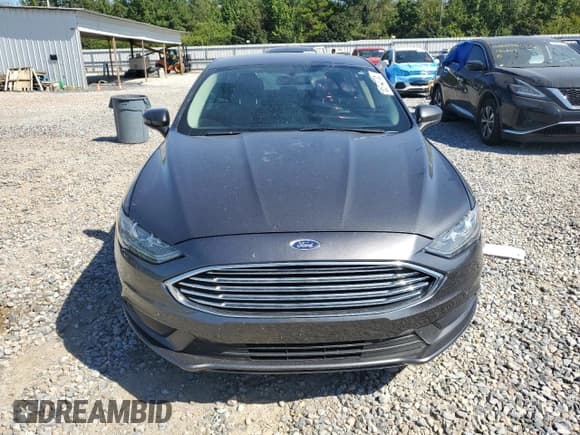 ✅ 2018 Ford Fusion SE • VIN: 3FA6P0HD7JR199441 • Lot: 85143735. Wystawiony na Copart z przebiegiem 70 126 mil. Bezpłatny archiwum sprzedaży aukcyjnych z USA i szczegółowy raport historii pojazdu na DreamBid. Zdjęcie 5.