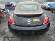 ✅ 2013 Volkswagen Beetle 2.5L • VIN: 3VW5P7AT2DM820342 • Лот: 83980605. Опубликован ранее на Copart с пробегом 97 485 миль. Бесплатный доступ к архиву аукционных продаж из США и подробный отчёт об истории автомобиля на DreamBid. Изображение 6.