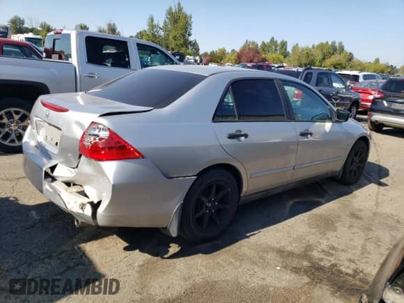 2007 Honda Accord VP with VIN 1HGCM55187A133224, listed as a Copart auction lot 81029765 with 182,788 mi miles and Salvage title. Bid and sale history available at DreamBid. Image 3.