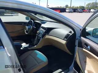 ✅ 2012 Hyundai Sonata SE • VIN: 5NPEC4AC0CH456794 • Lot: 43340506. Listed on IAAI with 225,447 mi. Free auction sales archive from the USA and detailed vehicle history report at DreamBid. Image 5.