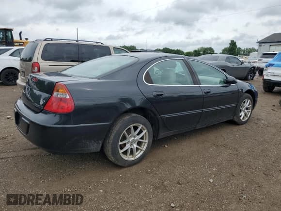 ✅ 2003 Chrysler 300M M • VIN: 2C3AE66G33H507508 • Лот: 61550825. Опубликован ранее на Copart с пробегом 83 591 миль. Бесплатный доступ к архиву аукционных продаж из США и подробный отчёт об истории автомобиля на DreamBid. Изображение 3.