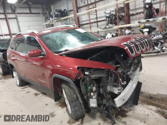 ✅ 2017 Jeep Cherokee Latitude • VIN: 1C4PJMCS9HW546630 • Лот: 41577993. Опубликован ранее на IAAI с пробегом 126 425 миль. Бесплатный доступ к архиву аукционных продаж из США и подробный отчёт об истории автомобиля на DreamBid. Изображение 1.