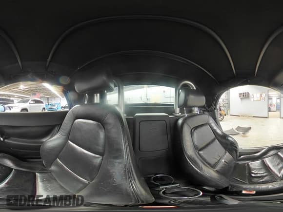 ✅ 2001 Audi TT • VIN: TRUTC28N611000313 • Lot: 71402535. Listed on Copart with Not provided. Free auction sales archive from the USA and detailed vehicle history report at DreamBid. Image 14.