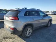 ✅ 2014 Jeep Cherokee Latitude • VIN: 1C4PJMCB7EW224550 • Lot: 86887845. Wystawiony na Copart z przebiegiem 147 144 mil. Bezpłatny archiwum sprzedaży aukcyjnych z USA i szczegółowy raport historii pojazdu na DreamBid. Zdjęcie 3.