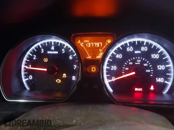 ✅ 2014 Nissan Note S • VIN: 3N1CE2CP6EL429174 • Lot: 41390271. Wystawiony na IAAI z przebiegiem 137 797 mil. Bezpłatny archiwum sprzedaży aukcyjnych z USA i szczegółowy raport historii pojazdu na DreamBid. Zdjęcie 7.