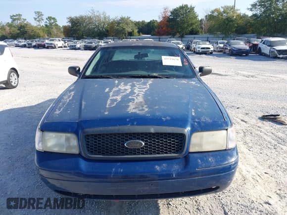 ✅ 2002 Ford Police Interceptor • VIN: 2FAFP71W72X157701 • Lot: 43719670. Listed on IAAI with 155,894 mi. Free auction sales archive from the USA and detailed vehicle history report at DreamBid. Image 12.