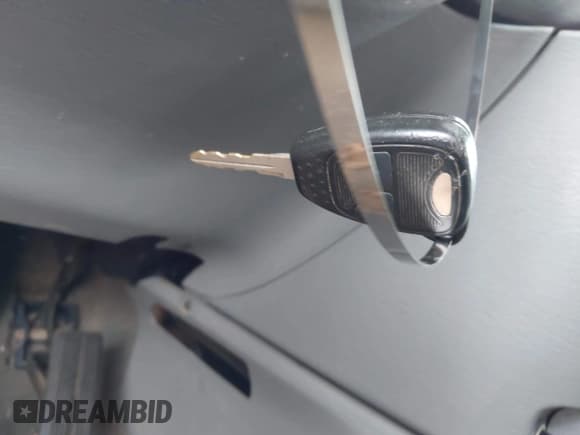 ✅ 2006 Chrysler Town & Country LX • VIN: 2A4GP44R66R731258 • Lot: 42917324. Listed on IAAI with 177,035 mi. Free auction sales archive from the USA and detailed vehicle history report at DreamBid. Image 11.