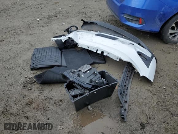 ✅ 2017 BMW i3 • VIN: WBY1Z8C51HV889646 • Лот: 40022853. Опубликован ранее на Copart с пробегом Не указан. Бесплатный доступ к архиву аукционных продаж из США и подробный отчёт об истории автомобиля на DreamBid. Изображение 12.