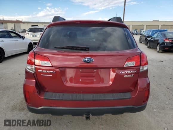 ✅ 2013 Subaru Outback Premium • VIN: 4S4BRBCC5D3276349 • Lot: 91239185. Listed on Copart with 140,082 mi. Free auction sales archive from the USA and detailed vehicle history report at DreamBid. Image 6.