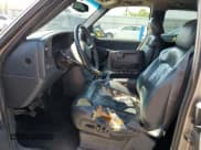 ✅ 2002 Chevrolet Silverado 1500 LS • VIN: 1GCEK19T92E194844 • Лот: 69836524. Опубликован ранее на Copart с пробегом 268 795 миль. Бесплатный доступ к архиву аукционных продаж из США и подробный отчёт об истории автомобиля на DreamBid. Изображение 7.