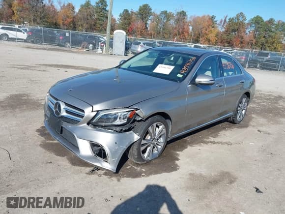 ✅ 2020 Mercedes-Benz C 300 • VIN: W1KWF8EB3LR570274 • Лот: 43596756. Опубликован ранее на IAAI с пробегом 51 212 миль. Бесплатный доступ к архиву аукционных продаж из США и подробный отчёт об истории автомобиля на DreamBid. Изображение 2.