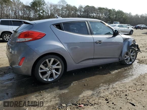 ✅ 2017 Hyundai Veloster • VIN: KMHTC6AD9HU306316 • Lot: 87213724. Wystawiony na Copart z przebiegiem 160 617 mil. Bezpłatny archiwum sprzedaży aukcyjnych z USA i szczegółowy raport historii pojazdu na DreamBid. Zdjęcie 3.