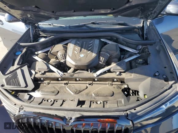 ✅ 2020 BMW X7 M50i • VIN: 5UXCX6C03L9C27871 • Lot: 61460865. Wystawiony na Copart z przebiegiem Nie podano. Bezpłatny archiwum sprzedaży aukcyjnych z USA i szczegółowy raport historii pojazdu na DreamBid. Zdjęcie 12.
