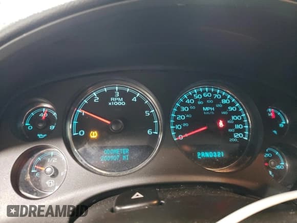 ✅ 2008 Chevrolet Suburban LTZ • VIN: 1GNFK16318J227657 • Lot: 79251374. Wystawiony na Copart z przebiegiem 200 907 mil. Bezpłatny archiwum sprzedaży aukcyjnych z USA i szczegółowy raport historii pojazdu na DreamBid. Zdjęcie 9.