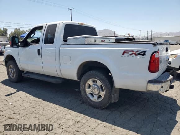 ✅ 2016 Ford F-250 XLT • VIN: 1FT7X2B66GEC64781 • Lot: 63788395. Wystawiony na Copart z przebiegiem 113 610 mil. Bezpłatny archiwum sprzedaży aukcyjnych z USA i szczegółowy raport historii pojazdu na DreamBid. Zdjęcie 2.