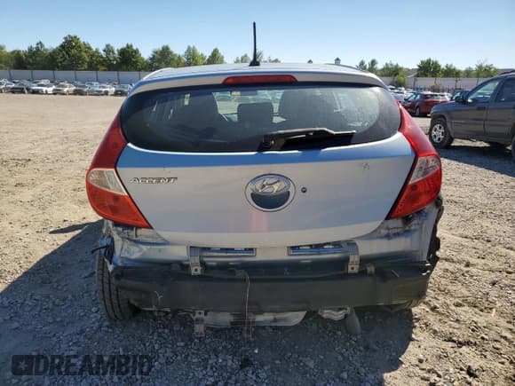 ✅ 2014 Hyundai Accent GS • VIN: KMHCT5AE7EU141154 • Лот: 74994944. Опубликован ранее на Copart с пробегом 47 137 миль. Бесплатный доступ к архиву аукционных продаж из США и подробный отчёт об истории автомобиля на DreamBid. Изображение 6.