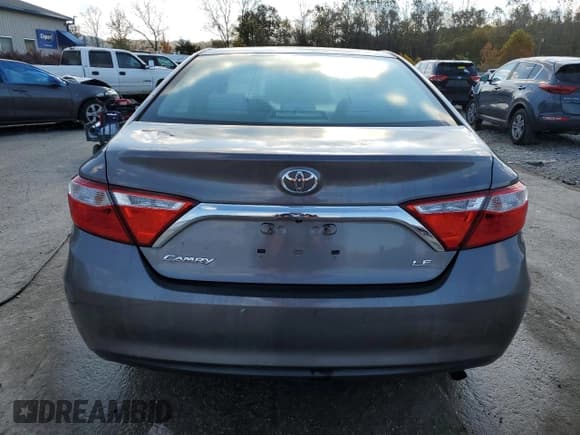 ✅ 2017 Toyota Camry LE • VIN: 4T1BF1FK0HU667950 • Lot: 90347685. Wystawiony na Copart z przebiegiem 101 670 mil. Bezpłatny archiwum sprzedaży aukcyjnych z USA i szczegółowy raport historii pojazdu na DreamBid. Zdjęcie 6.