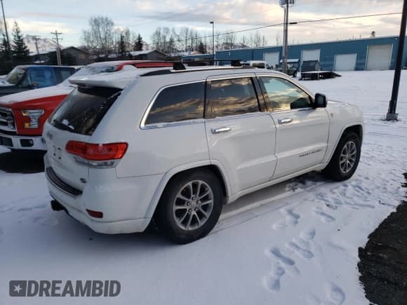 ✅ 2015 Jeep Grand Cherokee Overland • VIN: 1C4RJFCM0FC782670 • Lot: 45051815. Listed on Copart with 108,094 mi. Free auction sales archive from the USA and detailed vehicle history report at DreamBid. Image 3.