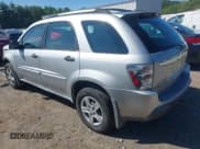 ✅ 2005 Chevrolet Equinox LS • VIN: 2CNDL13F456039831 • Lot: 43146132. Wystawiony na IAAI z przebiegiem 133 523 mil. Bezpłatny archiwum sprzedaży aukcyjnych z USA i szczegółowy raport historii pojazdu na DreamBid. Zdjęcie 3.