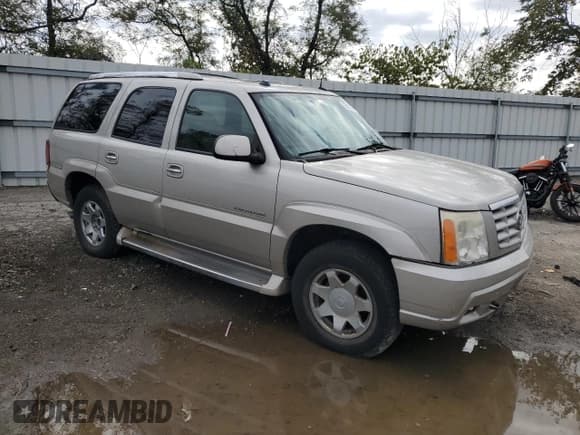 ✅ 2005 Cadillac Escalade • VIN: 1GYEK63N45R168330 • Lot: 75013624. Wystawiony na Copart z przebiegiem 250 638 mil. Bezpłatny archiwum sprzedaży aukcyjnych z USA i szczegółowy raport historii pojazdu na DreamBid. Zdjęcie 4.