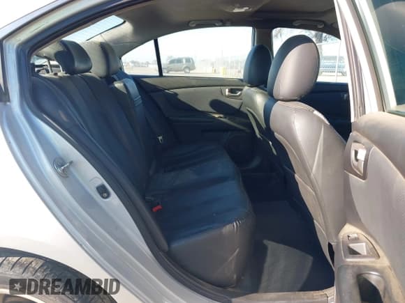 ✅ 2008 Kia Optima EX • VIN: KNAGE124885173444 • Лот: 41446271. Опубликован ранее на IAAI с пробегом 190 306 миль. Бесплатный доступ к архиву аукционных продаж из США и подробный отчёт об истории автомобиля на DreamBid. Изображение 8.