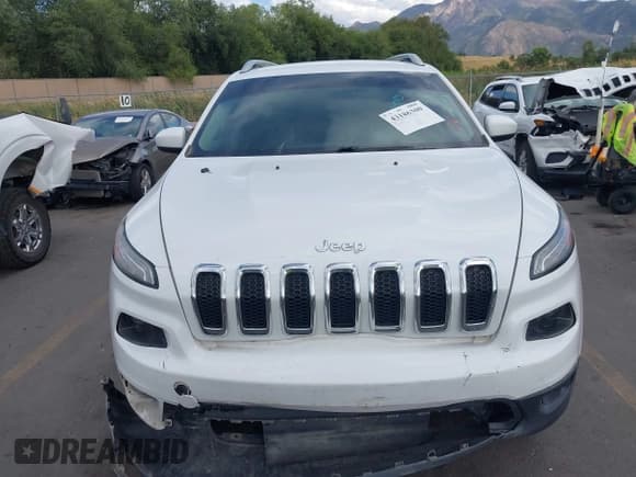 ✅ 2014 Jeep Cherokee Latitude • VIN: 1C4PJMCB6EW321707 • Lot: 43186300. Wystawiony na IAAI z przebiegiem 118 003 mil. Bezpłatny archiwum sprzedaży aukcyjnych z USA i szczegółowy raport historii pojazdu na DreamBid. Zdjęcie 12.