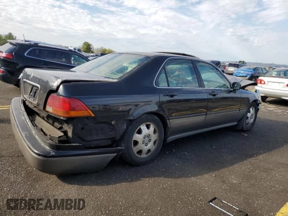 ✅ 1998 Acura RL Special Edition • VIN: JH4KA9680WC013943 • Lot: 50281014. Listed on Copart with Not provided. Free auction sales archive from the USA and detailed vehicle history report at DreamBid. Image 3.