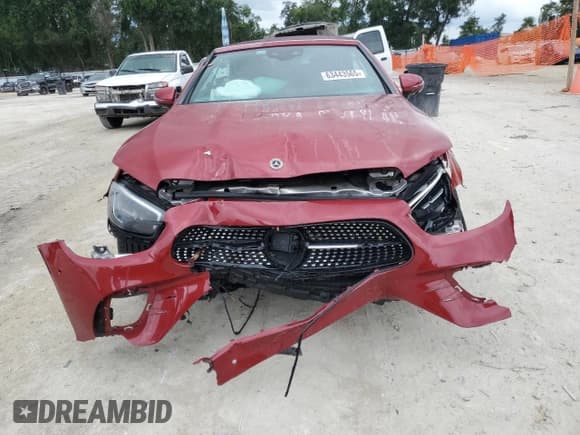 ✅ 2023 Mercedes-Benz E 450 • VIN: W1K1K5KB4PF205697 • Лот: 63443565. Опубликован ранее на Copart с пробегом 48 668 миль. Бесплатный доступ к архиву аукционных продаж из США и подробный отчёт об истории автомобиля на DreamBid. Изображение 5.