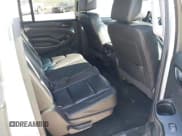 ✅ 2016 Chevrolet Suburban LT • VIN: 1GNSKHKCXGR287692 • Lot: 43690293. Wystawiony na IAAI z przebiegiem 197 455 mil. Bezpłatny archiwum sprzedaży aukcyjnych z USA i szczegółowy raport historii pojazdu na DreamBid. Zdjęcie 8.