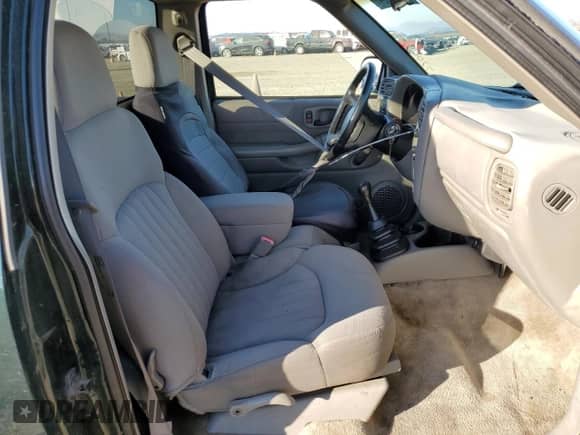 2003 Chevrolet S-10 LS с VIN 1GCCS14H538238929, выставлен на аукционе Copart как лот 77004664 с пробегом 128 813 миль миль и Списание • Salvage title. История ставок и продаж доступна на DreamBid. Изображение 10.