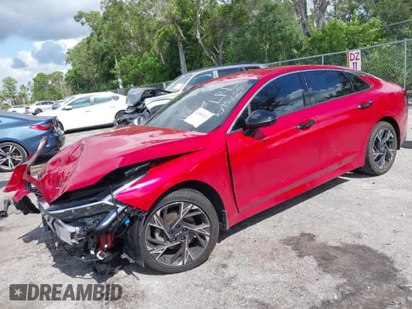 ✅ 2025 Kia K5 GT-Line • VIN: KNAG64J71S5320589 • Lot: 42540321. Listed on IAAI with 13,705 mi. Free auction sales archive from the USA and detailed vehicle history report at DreamBid. Image 17.