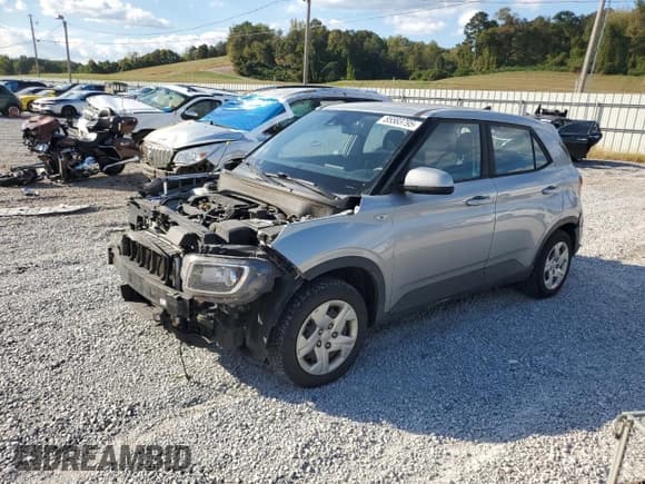 ✅ 2020 Hyundai Venue SE • VIN: KMHRB8A37LU032638 • Лот: 85583795. Опубликован ранее на Copart с пробегом 124 321 миль. Бесплатный доступ к архиву аукционных продаж из США и подробный отчёт об истории автомобиля на DreamBid. Изображение 1.