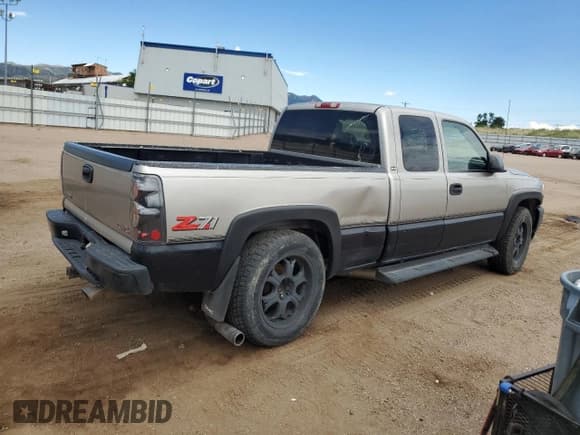 ✅ 1999 GMC Sierra 1500 SLE • VIN: 2GTEK19T2X1559065 • Лот: 64565365. Опубликован ранее на Copart с пробегом Не указан. Бесплатный доступ к архиву аукционных продаж из США и подробный отчёт об истории автомобиля на DreamBid. Изображение 3.