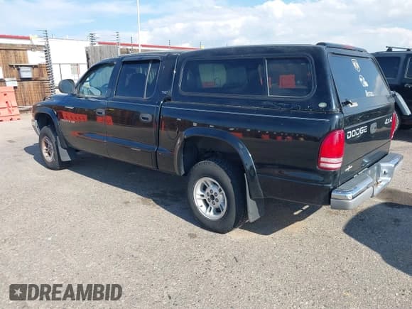 ✅ 2000 Dodge Dakota Sport • VIN: 1B7HG2AZ9YS655054 • Lot: 43459762. Wystawiony na IAAI z przebiegiem 131 336 mil. Bezpłatny archiwum sprzedaży aukcyjnych z USA i szczegółowy raport historii pojazdu na DreamBid. Zdjęcie 3.