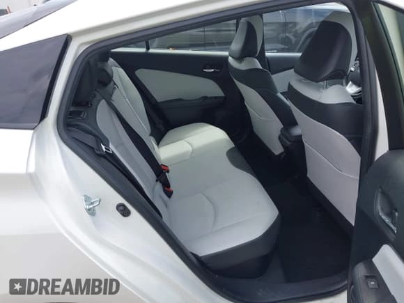 ✅ 2016 Toyota Prius Four • VIN: JTDKARFUXG3519800 • Лот: 42362865. Опубликован ранее на IAAI с пробегом 131 298 миль. Бесплатный доступ к архиву аукционных продаж из США и подробный отчёт об истории автомобиля на DreamBid. Изображение 8.