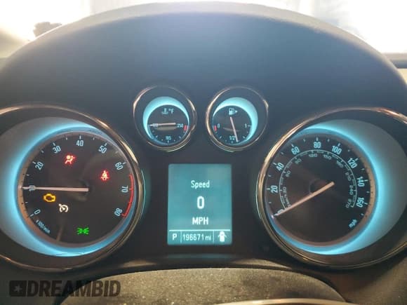 ✅ 2015 Buick Verano Convenience Group • VIN: 1G4PR5SK5F4125542 • Lot: 90970395. Wystawiony na Copart z przebiegiem 196 671 mil. Bezpłatny archiwum sprzedaży aukcyjnych z USA i szczegółowy raport historii pojazdu na DreamBid. Zdjęcie 9.