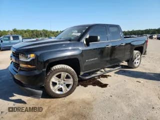✅ 2017 Chevrolet Silverado 1500 Custom • VIN: 1GCRCPEHXHZ302599 • Lot: 70905045. Wystawiony na Copart z przebiegiem 78 681 mil. Bezpłatny archiwum sprzedaży aukcyjnych z USA i szczegółowy raport historii pojazdu na DreamBid. Zdjęcie 1.