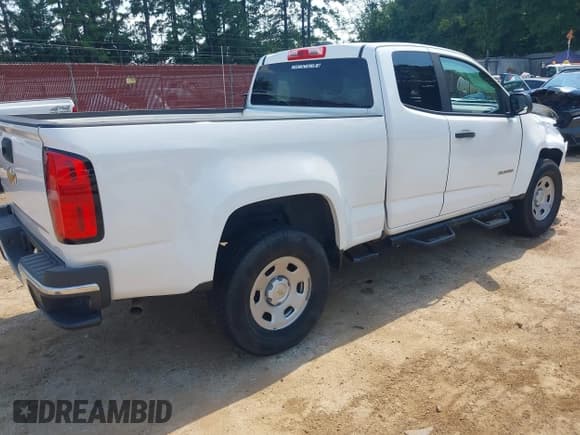 ✅ 2019 Chevrolet Colorado 2WD Work Truck • VIN: 1GCHSBEA8K1200888 • Lot: 42936958. Wystawiony na IAAI z przebiegiem 67 918 mil. Bezpłatny archiwum sprzedaży aukcyjnych z USA i szczegółowy raport historii pojazdu na DreamBid. Zdjęcie 4.
