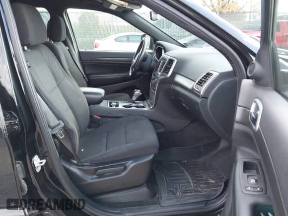 2018 Jeep Grand Cherokee Altitude z VIN 1C4RJFAG3JC503217, wystawiony jako IAAI lot #43588525 z przebiegiem 75 607 mil mil oraz . Historia ofert i sprzedaży dostępna na DreamBid. Obrazek 5.