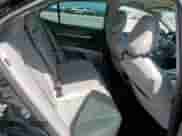 2019 Toyota Camry LE z VIN 4T1B11HK0KU794720, wystawiony jako Copart lot #66700455 z przebiegiem 102 818 mil mil oraz Czysty tytuł • Clean title. Historia ofert i sprzedaży dostępna na DreamBid. Obrazek 10.