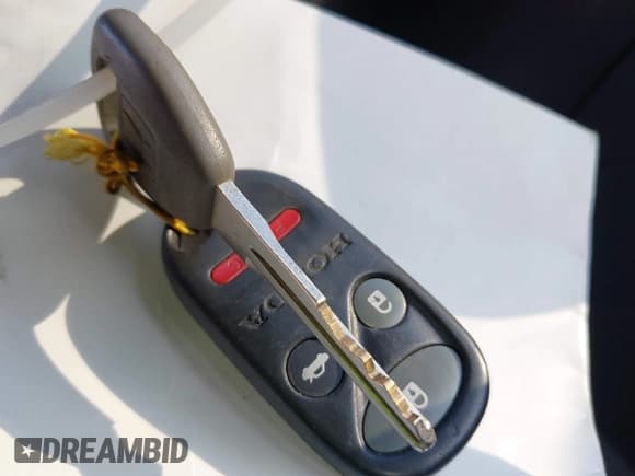 ✅ 2000 Honda Accord EX • VIN: JHMCG6608YC034358 • Lot: 43512691. Listed on IAAI with 180,580 mi. Free auction sales archive from the USA and detailed vehicle history report at DreamBid. Image 11.