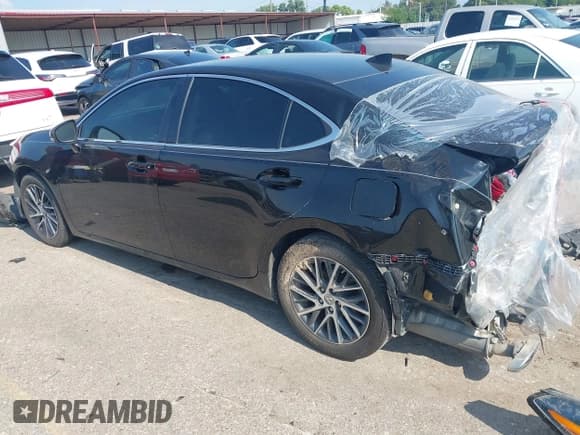 ✅ 2018 Lexus ES 350 • VIN: 58ABK1GG5JU098646 • Lot: 43025195. Listed on IAAI with 82,051 mi. Free auction sales archive from the USA and detailed vehicle history report at DreamBid. Image 3.