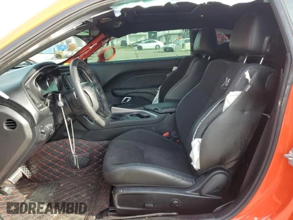 ✅ 2022 Dodge Challenger R/T Scat Pack Widebody • VIN: 2C3CDZFJ0NH210787 • Lot: 73596422. Wystawiony na Copart z przebiegiem 7 314 mil. Bezpłatny archiwum sprzedaży aukcyjnych z USA i szczegółowy raport historii pojazdu na DreamBid. Zdjęcie 7.