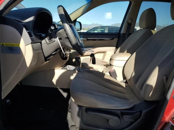 ✅ 2011 Hyundai Santa Fe GLS • VIN: 5XYZG3AB0BG002414 • Lot: 79320024. Listed on Copart with 180,763 mi. Free auction sales archive from the USA and detailed vehicle history report at DreamBid. Image 7.