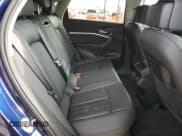 ✅ 2021 Audi e-tron Sportback Premium Plus • VIN: WA12AAGE8MB012026 • Lot: 71542315. Wystawiony na Copart z przebiegiem 43 065 mil. Bezpłatny archiwum sprzedaży aukcyjnych z USA i szczegółowy raport historii pojazdu na DreamBid. Zdjęcie 11.