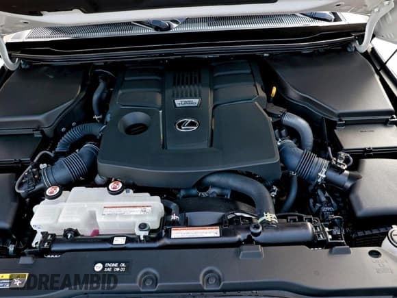 ✅ 2024 Lexus GX 550 Luxury+ • VIN: JTJVBCDX4R5019186 • Lot: 97209235. Wystawiony na Copart z przebiegiem 14 714 mil. Bezpłatny archiwum sprzedaży aukcyjnych z USA i szczegółowy raport historii pojazdu na DreamBid. Zdjęcie 7.