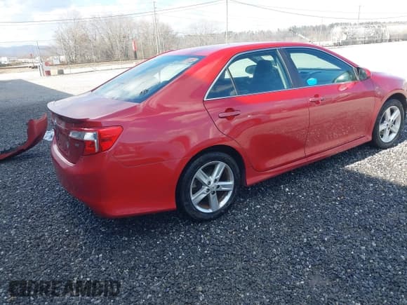 ✅ 2013 Toyota Camry SE • VIN: 4T1BF1FK5DU666853 • Lot: 43725046. Listed on IAAI with 206,019 mi. Free auction sales archive from the USA and detailed vehicle history report at DreamBid. Image 4.