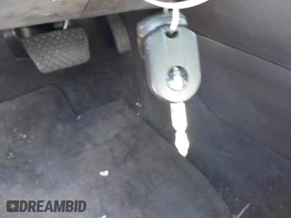 ✅ 2012 Lincoln MKZ • VIN: 3LNHL2GC4CR801911 • Lot: 43616493. Wystawiony na IAAI z przebiegiem 101 272 mil. Bezpłatny archiwum sprzedaży aukcyjnych z USA i szczegółowy raport historii pojazdu na DreamBid. Zdjęcie 11.